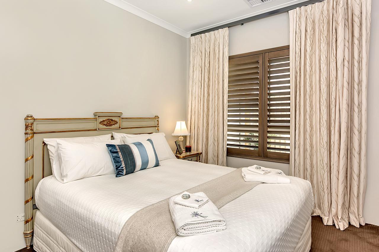 Bed and Breakfast Lavender Manor Bnb Alkimos Exterior foto